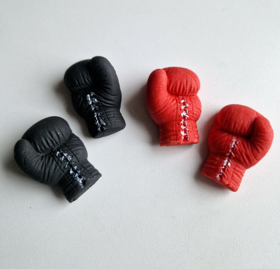 12 Edible boxing gloves cake/cupcakes toppers,fondant icing decorations,sport