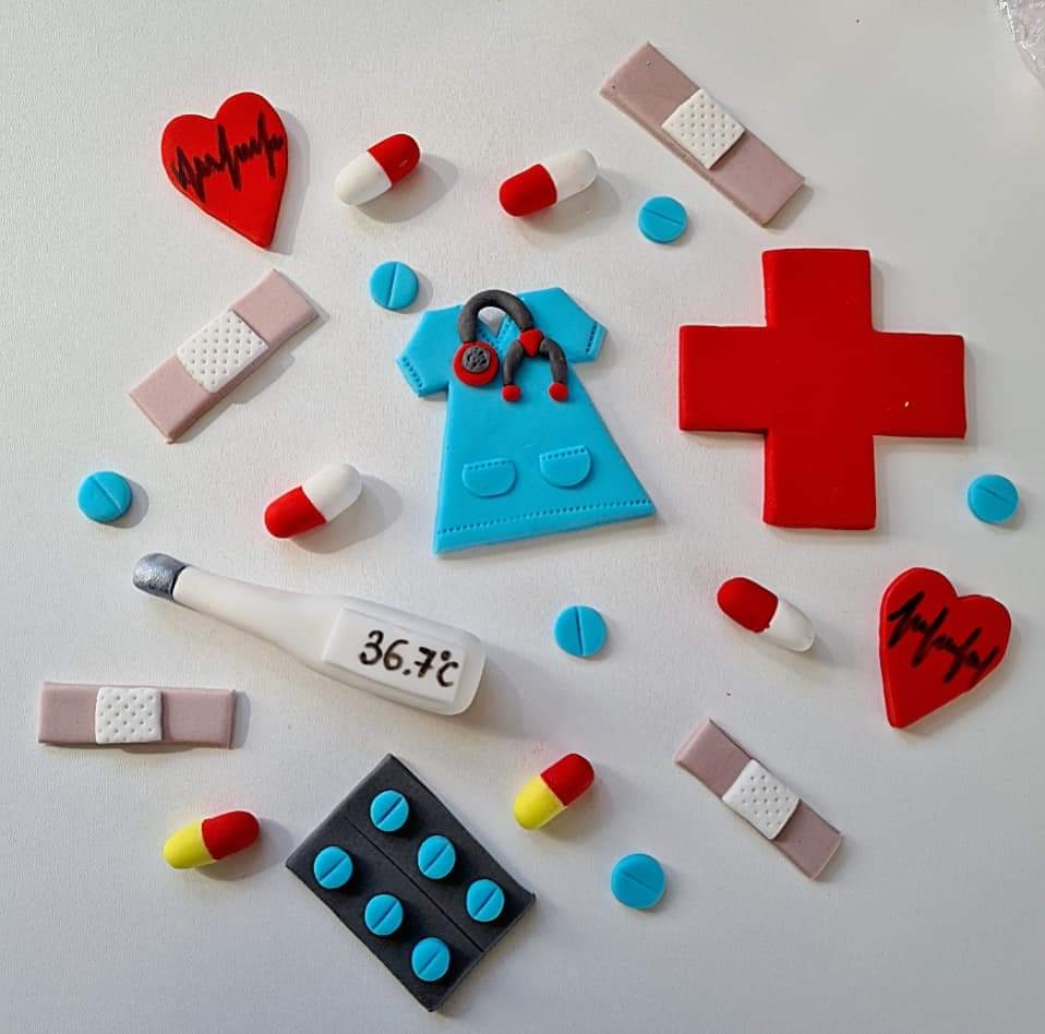 20 Edible doctor/nurse/medical/hospital cake/cupcakes toppers,fondant icing decoration
