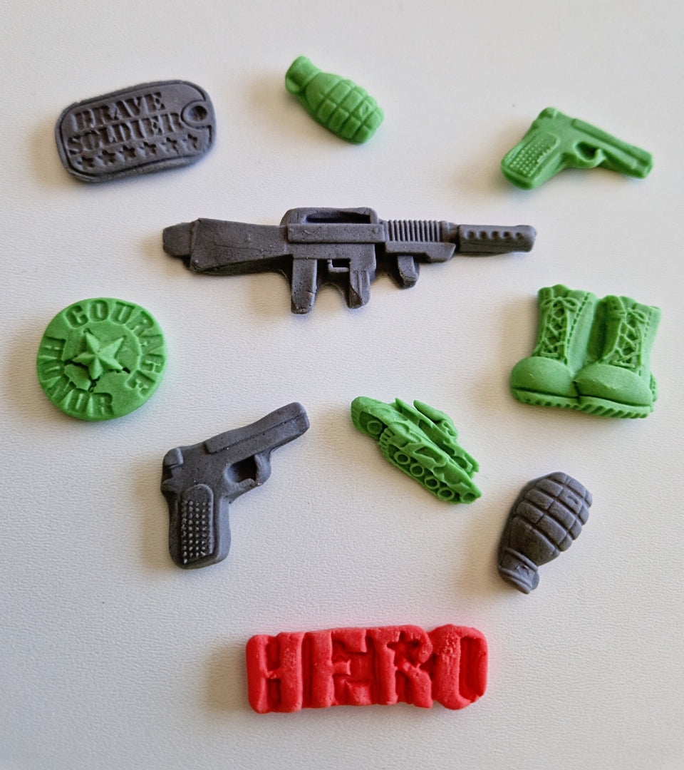 Edible miniature army/soldier cake topper