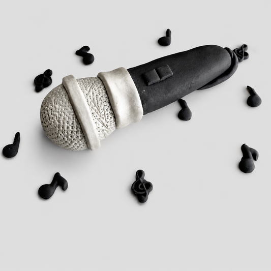 Edible Microphone Cake Topper with Music Notes – Singer Birthday Cake Decorations