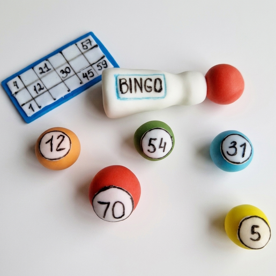 Edible Bingo cake topper,fondant icing decoration