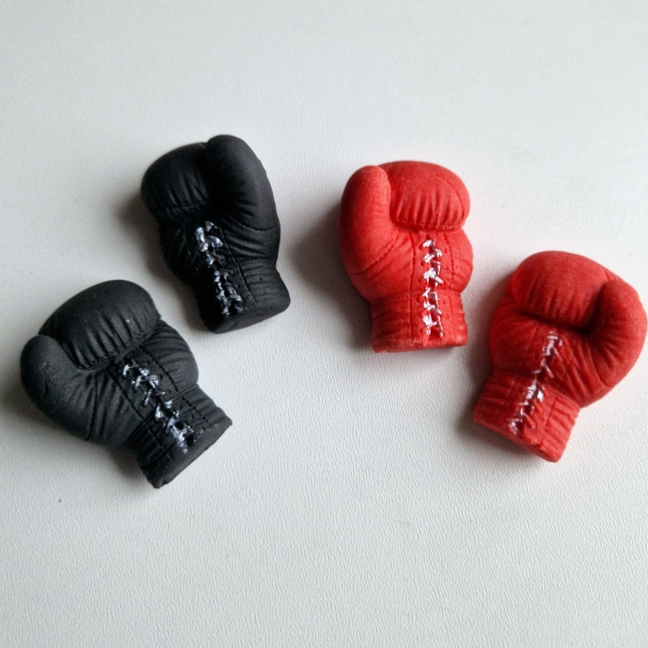 12 Edible boxing gloves cake/cupcakes toppers,fondant  icing decorations,sport