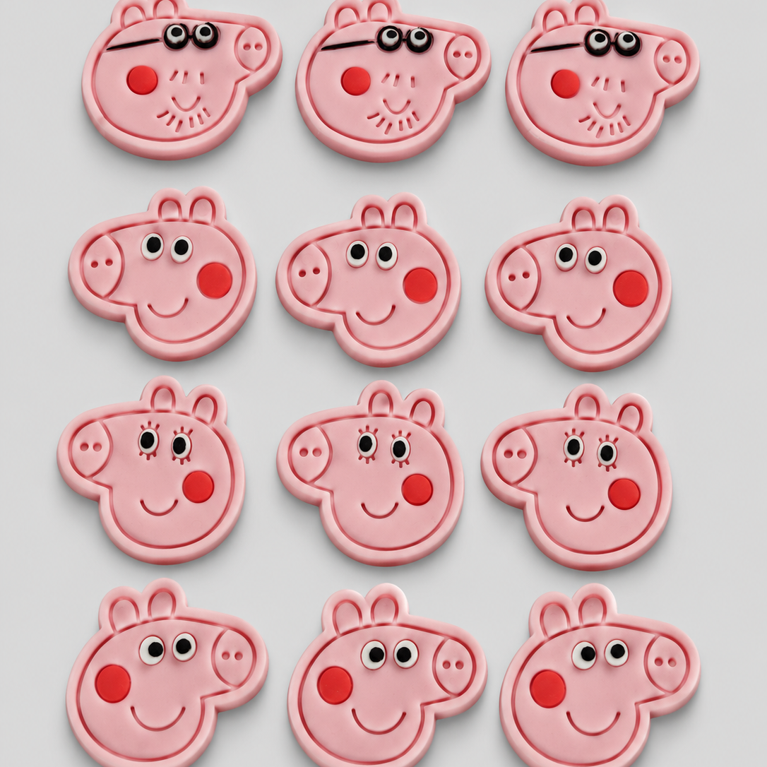 12 eetbare Peppa Pig taart-/cupcaketoppers, fondant-glazuurdecoraties