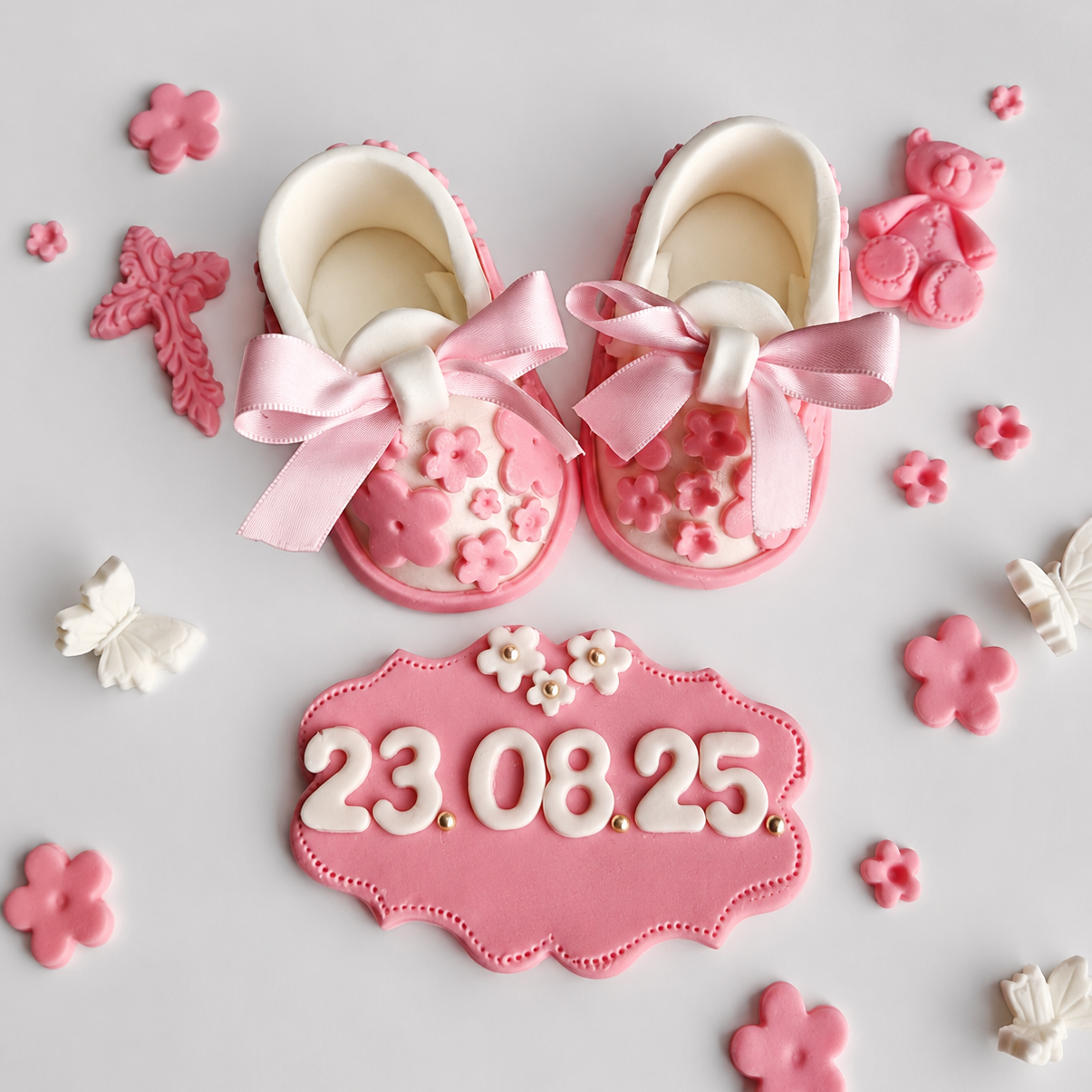 Edible baby booties/shoes cake topper,fondant icing decorations