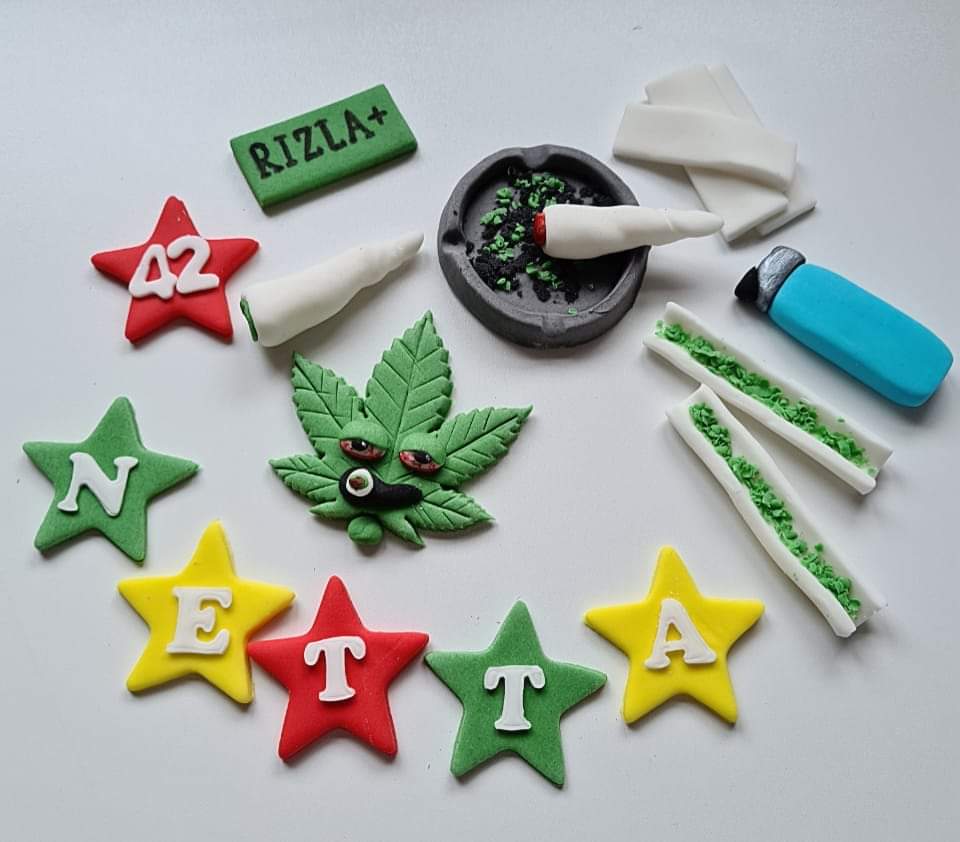 Edible weeds cake topper,fondant icing decoration